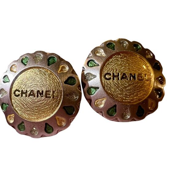 Chanel Women's Vintage Floral Clip-On Earrings - Picture 3 of 8